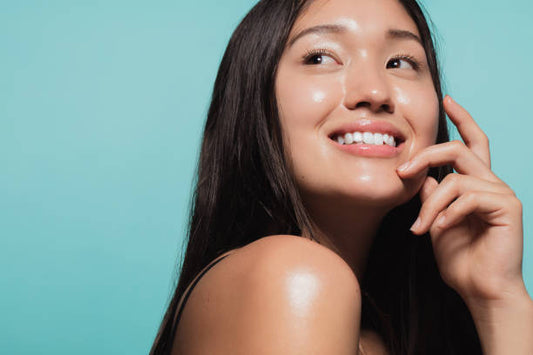 WOW Skin Science Brightening Vitamin C Foaming Face Wash: Reveal Your Radiant Skin