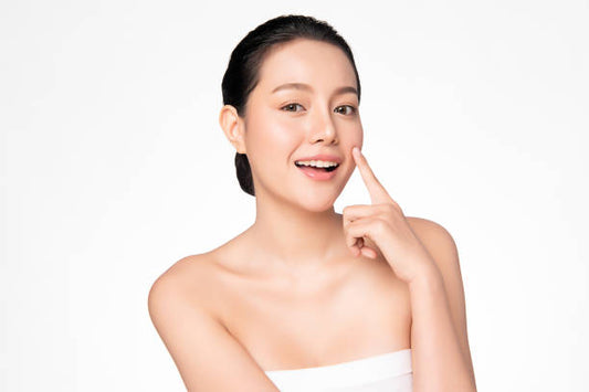 WOW Skin Science Brightening Vitamin C Face Wash: Illuminate Your Skin with Radiance