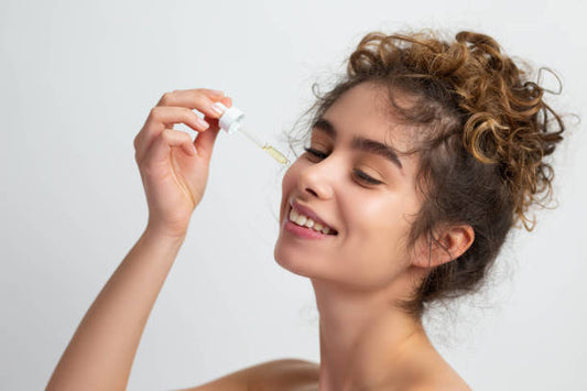 Minimalist 10% AHA BHA Exfoliating Serum: A Game-Changer in Skincare