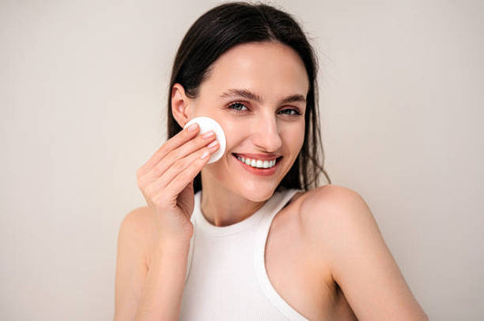 Achieve Balance with Cetaphil Oily Skin Cleansing & Moisturizing Combo: Gentle Skin Cleanser and Moisturizing Cream