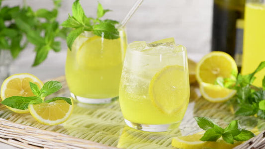 Refreshing and Hydrating Foods to Eat During Summer