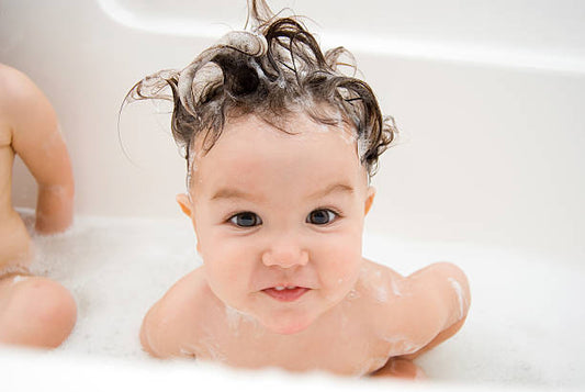 Mamaearth Agent Apple Body Wash for Kids: A Fun and Gentle Bathing Experience