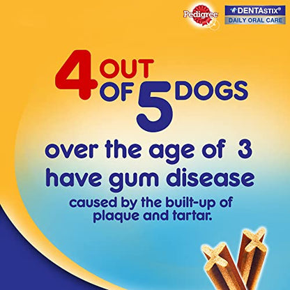 Pedigree Dentastix Oral Care for Medium Breeds (10-25 kg): Monthly 720g Pack - 28 Dental Treat Sticks, Promoting Canine Dental Wellness